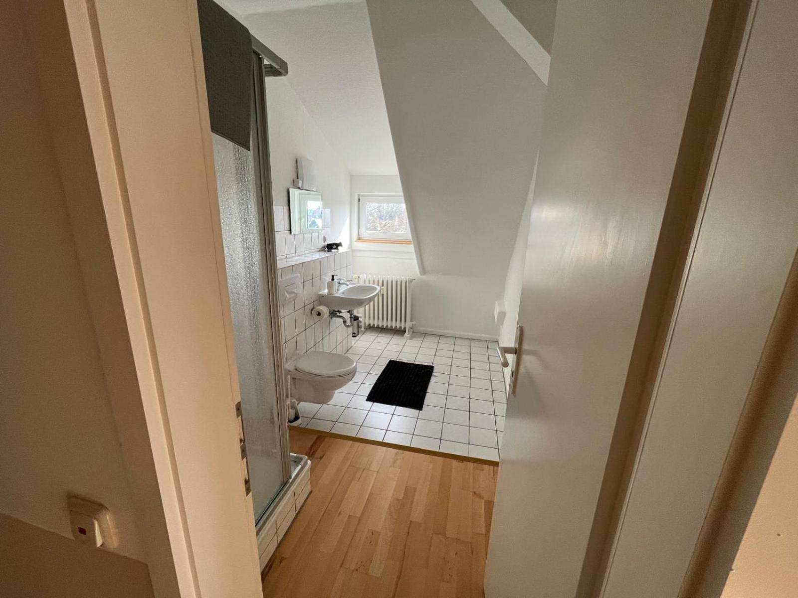 Doppelzimmer, Tv- Bad, Kuehlschrank- Parkplatz-17 Meine 客房 照片